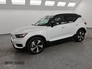 2022 Volvo XC40 Twin Plus z VIN YV4ED3UR2N2687964, wystawiony jako Copart lot #42171375 z przebiegiem 30 232 mil mil oraz Tytuł czysty. Historia ofert i sprzedaży dostępna na DreamBid. Obrazek 1.