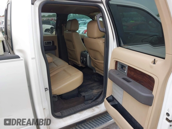 2012 Ford F-150 XL z VIN 1FTFW1CT1CFB65755, wystawiony jako IAAI lot #42380199 z przebiegiem 241 073 mil mil oraz . Historia ofert i sprzedaży dostępna na DreamBid. Obrazek 8.