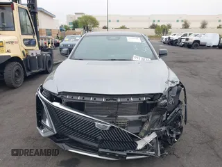 2024 Cadillac LYRIQ Luxury z VIN 1GYKPPRK1RZ109216, wystawiony jako IAAI lot #42180416 z przebiegiem 13 470 mil mil oraz . Historia ofert i sprzedaży dostępna na DreamBid. Obrazek 13.
