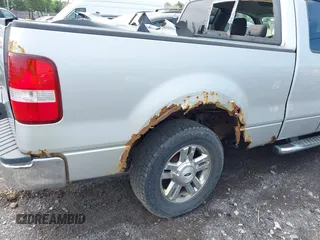 2006 Ford F-150 XLT с VIN 1FTPX14596NA08700, выставлен на аукционе IAAI как лот 42608279 с пробегом 2 160 165 миль миль и . История ставок и продаж доступна на DreamBid. Изображение 6.