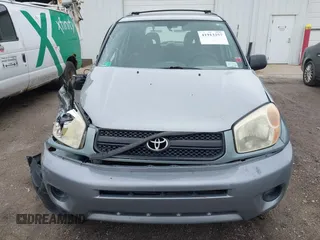 2005 Toyota RAV4 with VIN JTEHD20V350054927, listed as a IAAI auction lot 41913257 with 216,442 mi miles. Bid and sale history available at carsss.com. Image 12.