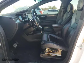 2017 Tesla Model X 90D with VIN 5YJXCBE21HF044498, listed as a Copart auction lot 49305475 with 86,064 mi miles and Salvage Title. Bid and sale history available at carsss.com. Image 7.