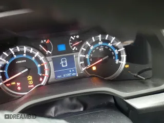 2019 Toyota 4Runner SR5 with VIN JTEZU5JR5K5209533, listed as a Copart auction lot 44011245 with 61,087 mi miles and Salvage Title. Bid and sale history available at carsss.com. Image 9.