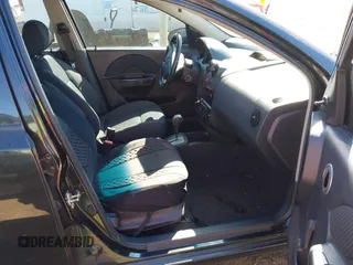 2008 Chevrolet Aveo LS with VIN KL1TD66668B114060, listed as a IAAI auction lot 42196550 with 89,456 mi miles and . Bid and sale history available at DreamBid. Image 5.