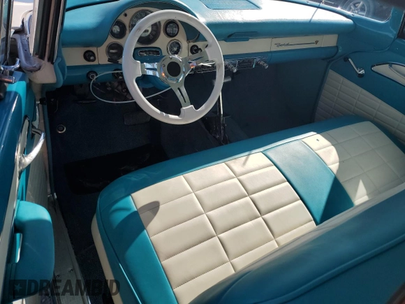 1956 Ford Crown Victoria z VIN M6GV192196, wystawiony jako Copart lot #69718834 z przebiegiem 95 081 mil mil oraz Nie do naprawy • Non repairable. Historia ofert i sprzedaży dostępna na DreamBid. Obrazek 8.