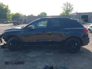 2021 Audi Q3 S line Premium Plus z VIN WA1EECF38M1111853, wystawiony jako IAAI lot #42367677 z przebiegiem 53 681 mil mil oraz . Historia ofert i sprzedaży dostępna na DreamBid. Obrazek 15.