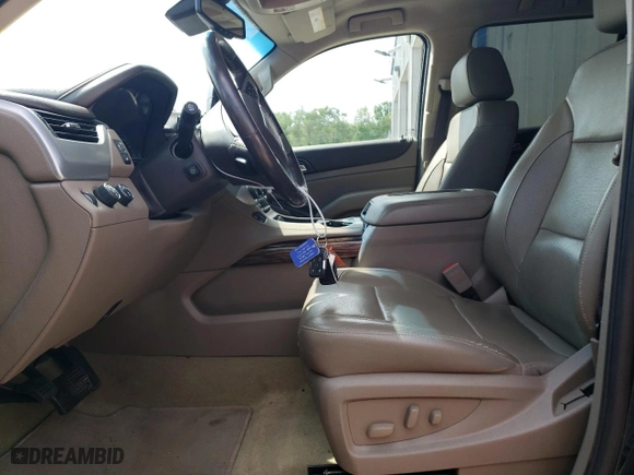 2017 GMC Yukon XL SLT with VIN 1GKS2GKC0HR398812, listed as a Copart auction lot 53761834 with 118,941 mi miles and Clean Title. Bid and sale history available at carsss.com. Image 7.