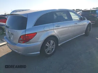 2009 Mercedes-Benz R-Class 3.5L with VIN 4JGCB65E79A091818, listed as a IAAI auction lot 40974146 with 131,515 mi miles. Bid and sale history available at carsss.com. Image 4.