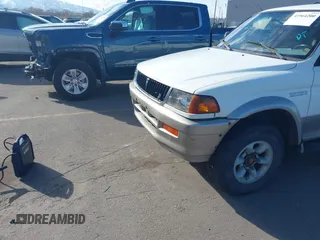 1997 Mitsubishi Montero Sport LS with VIN JA4MT31P2VP019597, listed as a IAAI auction lot 41964200 with 1 mi miles. Bid and sale history available at carsss.com. Image 6.