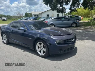 2012 Chevrolet Camaro 1LT z VIN 2G1FB1E34C9174041, wystawiony jako Copart lot #60901375 z przebiegiem 82 613 mil mil oraz Czysty tytuł • Clean title. Historia ofert i sprzedaży dostępna na DreamBid. Obrazek 1.