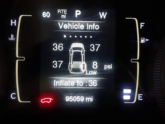 2015 Jeep Cherokee Sport with VIN 1C4PJMAB9FW595102, listed as a IAAI auction lot 41718244 with 95,059 mi miles. Bid and sale history available at carsss.com. Image 7.