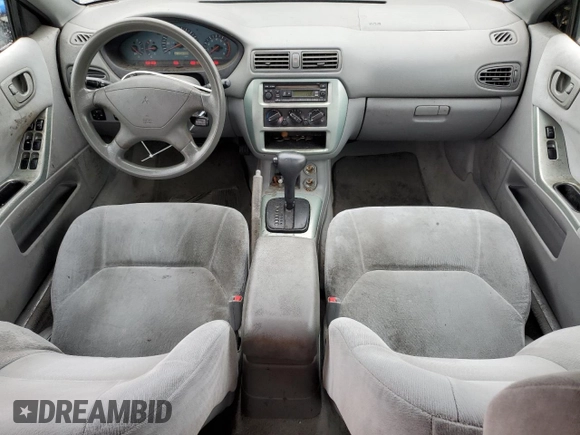 2003 Mitsubishi Galant ES z VIN 4A3AA46G03E180873, wystawiony jako Copart lot #46141195 z przebiegiem 234 709 mil mil oraz Szkoda całkowita • Salvage title. Historia ofert i sprzedaży dostępna na DreamBid. Obrazek 8.