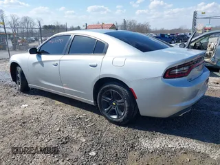 2020 Dodge Charger SXT z VIN 2C3CDXBG2LH144044, wystawiony jako IAAI lot #41690783 z przebiegiem 73 005 mil mil oraz . Historia ofert i sprzedaży dostępna na DreamBid. Obrazek 3.