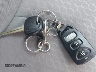 2020 Hyundai Elantra Value Edition z VIN 5NPD84LF4LH556045, wystawiony jako IAAI lot #40319328 z przebiegiem 94 486 mil mil oraz . Historia ofert i sprzedaży dostępna na DreamBid. Obrazek 11.