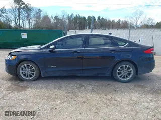 2019 Ford Fusion Hybrid SE with VIN 3FA6P0LU3KR273527, listed as a IAAI auction lot 41705167 with 169,020 mi miles. Bid and sale history available at carsss.com. Image 14.