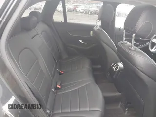 2020 Mercedes-Benz GLC 300 z VIN W1N0G8EB4LF836652, wystawiony jako IAAI lot #42018232 z przebiegiem 46 836 mil mil oraz . Historia ofert i sprzedaży dostępna na DreamBid. Obrazek 8.