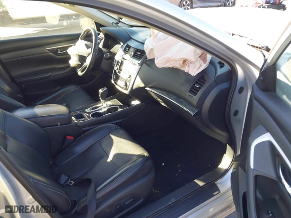 2018 Nissan Altima 2.5 SV with VIN 1N4AL3AP9JC158108, listed as a IAAI auction lot 41464382 with 123,129 mi miles. Bid and sale history available at carsss.com. Image 5.