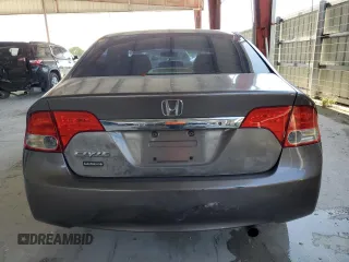 2009 Honda Civic LX z VIN 2HGFA16549H540512, wystawiony jako Copart lot #55950785 z przebiegiem 156 950 mil mil oraz Szkoda całkowita • Salvage title. Historia ofert i sprzedaży dostępna na DreamBid. Obrazek 6.