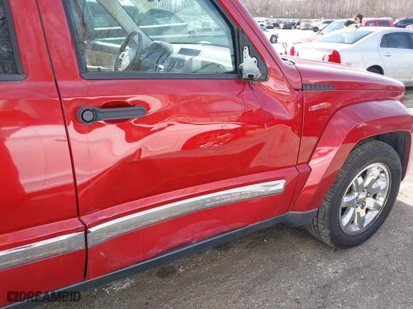 2009 Jeep Liberty Limited with VIN 1J8GN58K69W538451, listed as a IAAI auction lot 41826993 with 147,678 mi miles. Bid and sale history available at carsss.com. Image 6.