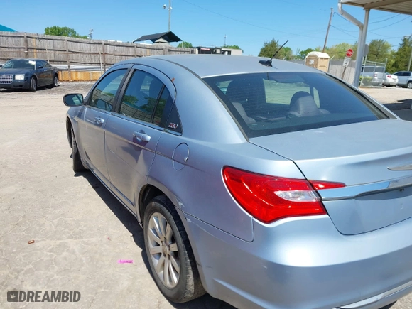 2013 Chrysler 200 Touring with VIN 1C3CCBBB6DN696200, listed as a IAAI auction lot 41994028 with 177,610 mi miles. Bid and sale history available at carsss.com. Image 3.