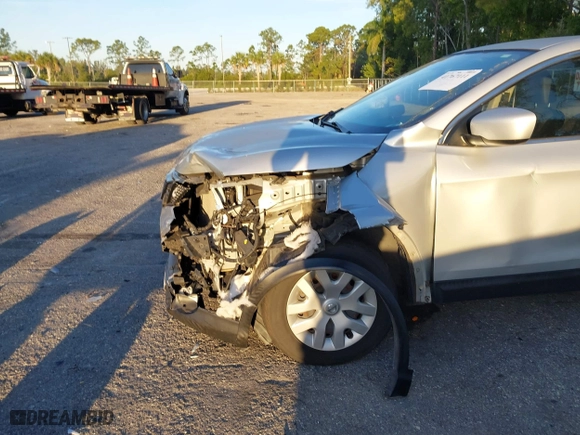 2018 Nissan Rogue Sport S with VIN JN1BJ1CP8JW157281, listed as a IAAI auction lot 41767111 with 119,614 mi miles. Bid and sale history available at carsss.com. Image 6.