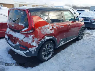 2020 Kia Soul LX with VIN KNDJ23AU0L7121625, listed as a IAAI auction lot 41282949 with 49,153 mi miles. Bid and sale history available at carsss.com. Image 4.