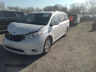 2014 Toyota Sienna XLE with VIN 5TDYK3DC3ES491381, listed as a IAAI auction lot 41803362 with 253,940 mi miles. Bid and sale history available at carsss.com. Image 17.