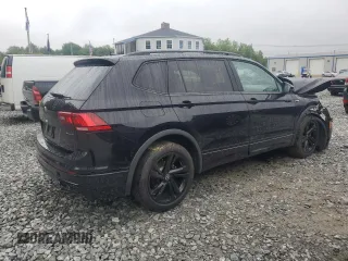 2024 Volkswagen Tiguan SE R-Line Black with VIN 3VV8B7AXXRM124760, listed as a Copart auction lot 59147895 with 9,261 mi miles and Salvage title. Bid and sale history available at DreamBid. Image 3.