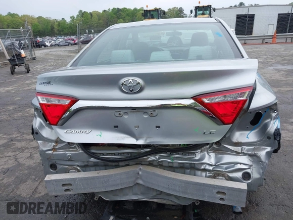2015 Toyota Camry XLE with VIN 4T4BF1FK6FR475340, listed as a IAAI auction lot 41953834 with 104,041 mi miles. Bid and sale history available at carsss.com. Image 17.