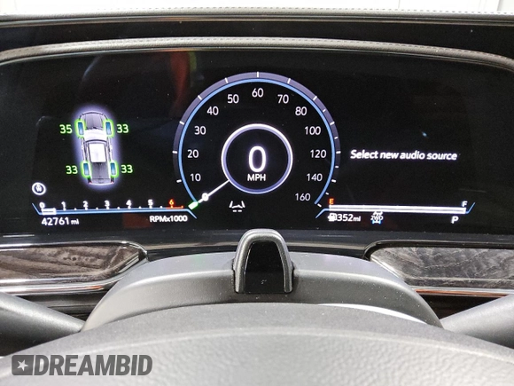 2023 Cadillac Escalade 4WD Premium Luxury z VIN 1GYS4BKL3PR323412, wystawiony jako Copart lot #49742655 z przebiegiem 42 761 mil mil oraz Tytuł czysty. Historia ofert i sprzedaży dostępna na DreamBid. Obrazek 9.