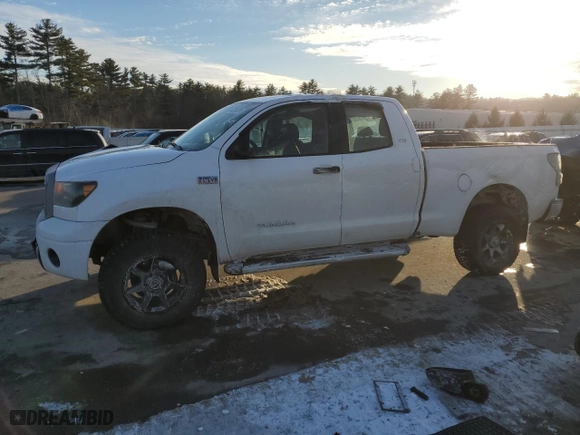 2012 Toyota Tundra 4WD Truck with VIN 5TFUY5F11CX213736, listed as a Copart auction lot 42261215 with NaN miles and Salvage Title. Bid and sale history available at carsss.com. Image 1.