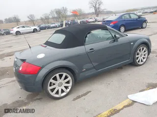 2004 Audi TT with VIN TRUUF28NX41025506, listed as a IAAI auction lot 42077877 with 139,617 mi miles. Bid and sale history available at carsss.com. Image 4.