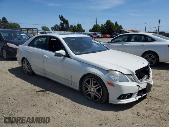 2010 Mercedes-Benz E-Class E 350 Luxury with VIN WDDHF5GB1AA052938, listed as a Copart auction lot 54957775 with 113,996 mi miles and Salvage Title. Bid and sale history available at carsss.com. Image 4.