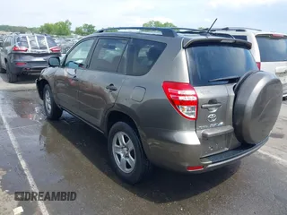 2009 Toyota RAV4 with VIN JTMZF33V69D015171, listed as a IAAI auction lot 42006163 with 122,927 mi miles. Bid and sale history available at carsss.com. Image 3.