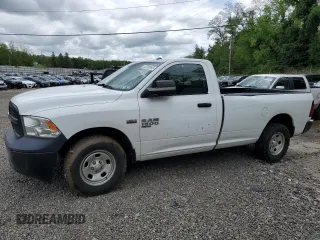 2019 Ram 1500 Tradesman z VIN 3C6JR7DT6KG503450, wystawiony jako Copart lot #55798995 z przebiegiem 89 677 mil mil oraz Szkoda całkowita • Salvage title. Historia ofert i sprzedaży dostępna na DreamBid. Obrazek 1.