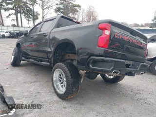 2022 Chevrolet Silverado 1500 Custom Trail Boss with VIN 3GCUDCET3NG657260, listed as a IAAI auction lot 40961987 with 51,631 mi miles and . Bid and sale history available at DreamBid. Image 3.