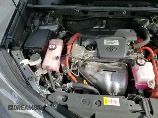 2017 Toyota RAV4 XLE z VIN JTMRJREV2HD070374, wystawiony jako Copart lot #81383505 z przebiegiem 60 475 mil mil oraz Szkoda całkowita • Salvage title. Historia ofert i sprzedaży dostępna na DreamBid. Obrazek 15.