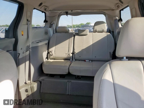 2011 Toyota Sienna XLE AAS with VIN 5TDYK3DCXBS104773, listed as a Copart auction lot 53211275 with 0 mi miles and Clean Title. Bid and sale history available at carsss.com. Image 10.