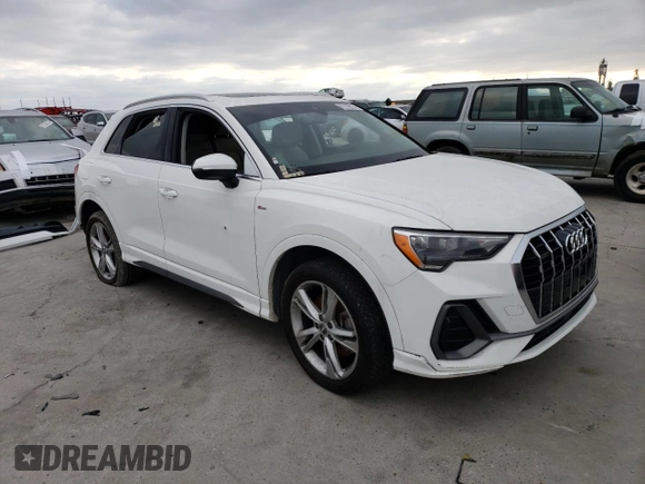 2020 Audi Q3 S line Premium with VIN WA1DECF39L1011285, listed as a Copart auction lot 36821583 with 42,252 mi miles. Bid and sale history available at carsss.com. Image 4.