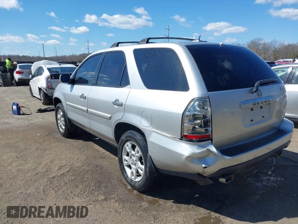 2005 Acura MDX Touring with VIN 2HNYD18945H517671, listed as a IAAI auction lot 41889240 with 275,116 mi miles. Bid and sale history available at carsss.com. Image 3.