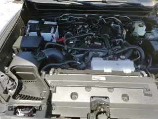 2025 Toyota Tacoma SR5 with VIN 3TMLB5FN4SM037253, listed as a Copart auction lot 66145805 with 9,501 mi miles and Salvage title. Bid and sale history available at DreamBid. Image 16.