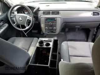 2009 Chevrolet Tahoe Special Service z VIN 1GNFK03069R234191, wystawiony jako Copart lot #56133205 z przebiegiem 162 916 mil mil oraz Czysty tytuł • Clean title. Historia ofert i sprzedaży dostępna na DreamBid. Obrazek 8.