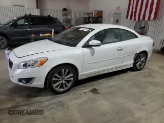 2013 Volvo C70 T5 with VIN YV1672MC1DJ140462, listed as a Copart auction lot 46996705 with 59,847 mi miles and Salvage Title. Bid and sale history available at carsss.com. Image 1.