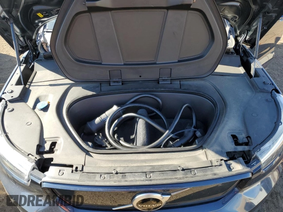 2022 Volvo XC40 Twin Plus z VIN YV4ED3UR8N2656606, wystawiony jako Copart lot #45480425 z przebiegiem 24 494 mil mil oraz Szkoda całkowita • Salvage title. Historia ofert i sprzedaży dostępna na DreamBid. Obrazek 12.