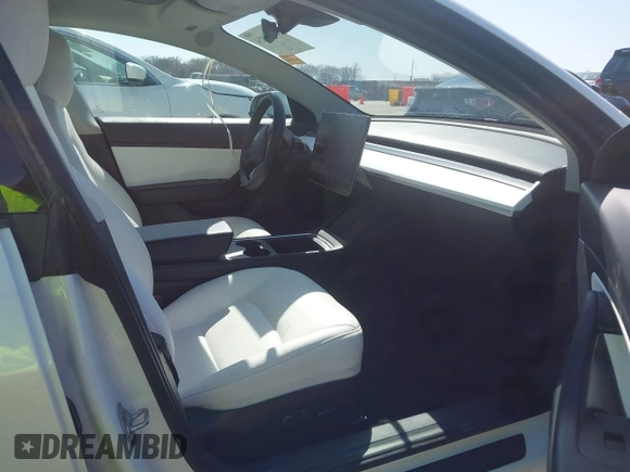 2021 Tesla Model 3 Long Range z VIN 5YJ3E1EB0MF860289, wystawiony jako IAAI lot #41771854 z przebiegiem 190 892 mil mil oraz . Historia ofert i sprzedaży dostępna na DreamBid. Obrazek 5.