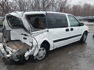 2003 Chevrolet Venture w/Y3G Mobility Pkg with VIN 1GNDX03EX3D176157, listed as a IAAI auction lot 41103107 with 228,719 mi miles. Bid and sale history available at carsss.com. Image 4.