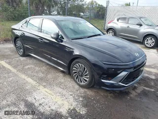 2024 Hyundai Sonata Hybrid SEL with VIN KMHL34JJ7RA102014, listed as a IAAI auction lot 41732463 with 7,247 mi miles. Bid and sale history available at carsss.com. Image 1.