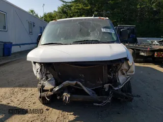 2018 GMC Savana Cargo Van with VIN 1GTW7BFP2J1253399, listed as a Copart auction lot 71021024 with 111,273 mi miles and Salvage Title. Bid and sale history available at carsss.com. Image 5.