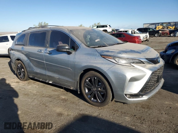 2024 Toyota Sienna XSE with VIN 5TDDRKEC3RS216263, listed as a Copart auction lot 77866434 with 0 mi miles and Salvage Title. Bid and sale history available at carsss.com. Image 4.