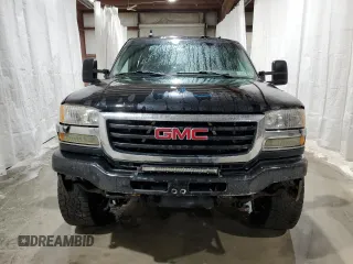 2003 GMC Sierra 2500HD SLT z VIN 1GTHK23103F107158, wystawiony jako Copart lot #50429915 z przebiegiem Nie podano mil oraz Szkoda całkowita • Salvage title. Historia ofert i sprzedaży dostępna na DreamBid. Obrazek 5.